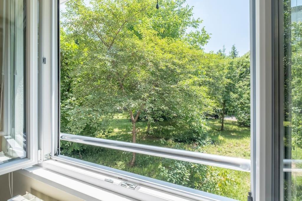 Top Location, Brand New 3 Bdrm Apt & Free Parking Sofia Extérieur photo