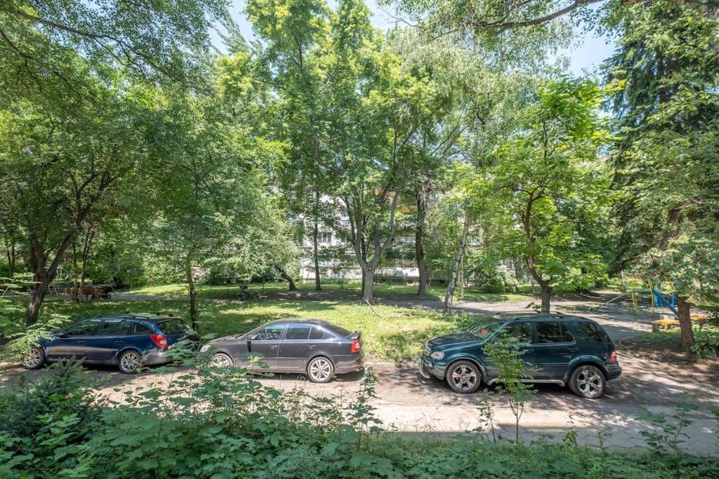 Top Location, Brand New 3 Bdrm Apt & Free Parking Sofia Extérieur photo